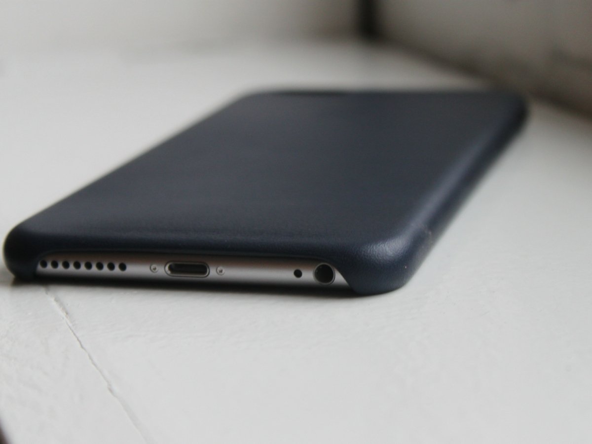 apples-leather-iphone-66-plus-case-is-one-of-the-best-you-can-buy