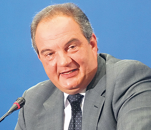 καραμανλης