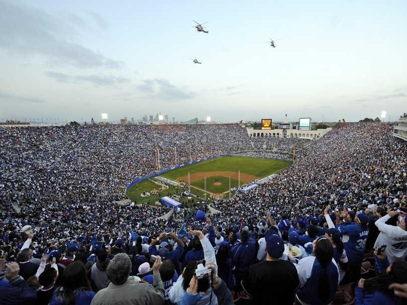 he-also-made-an-unsuccessful-bid-for-the-la-dodgers-during-which-he-hired-an-architect-for-the-dodgers-stadium