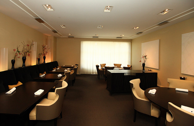 alinea-dining-room-eater-chicago