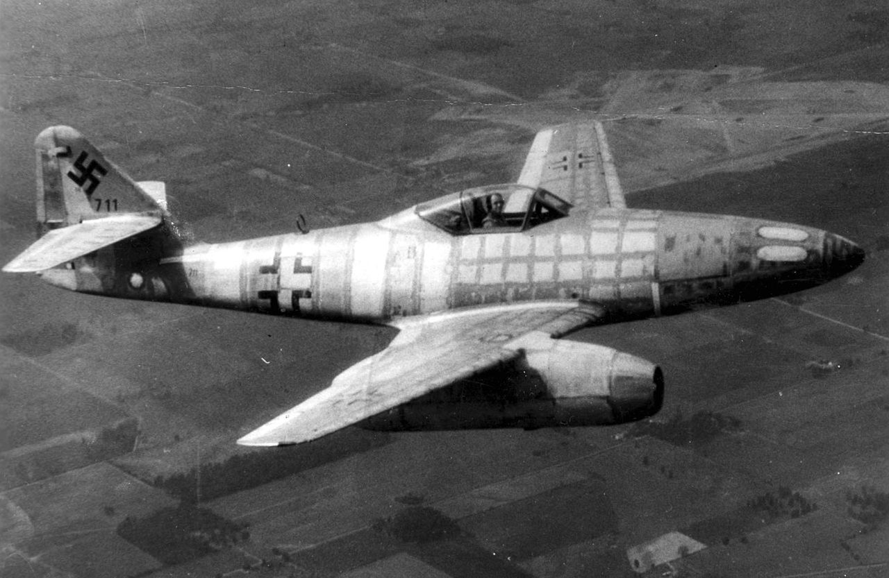 Messerschmitt_Me_262_Schwable.jpg
