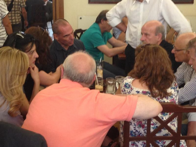 varoufakis-kafeneio-4