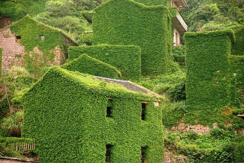 abandoned-ghost.jpg