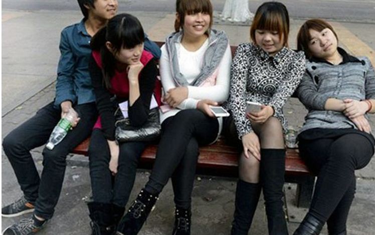 girlfriends_1.jpg