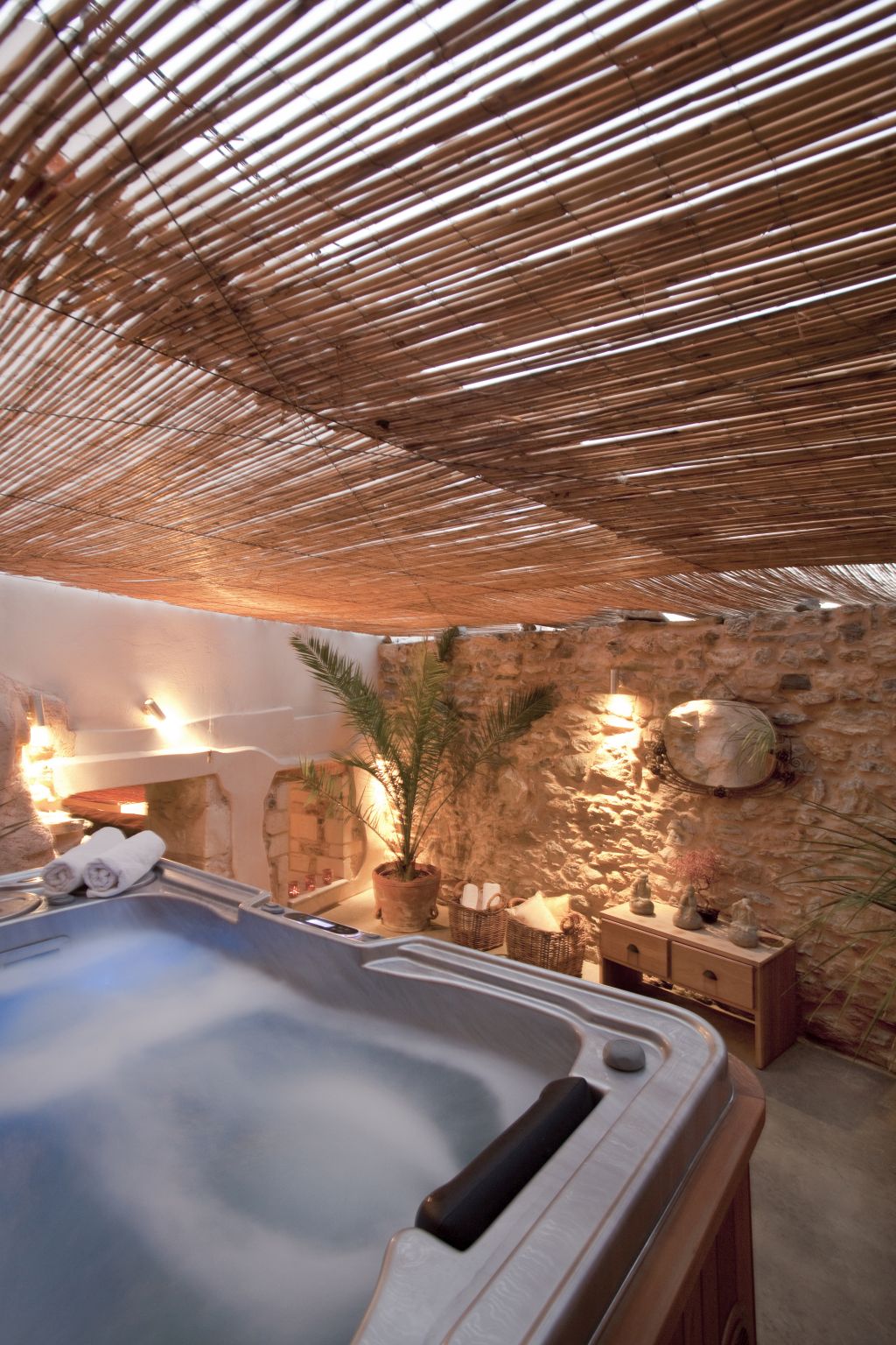 Cressa Ghitonia Spa Centre 1