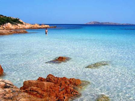 San_Pantaleo_near_the_Costa_Smeralda_Σαρδηνία.jpg