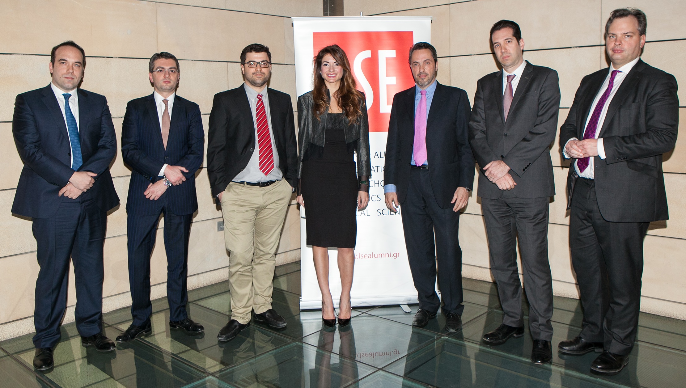 lse apofoitoi