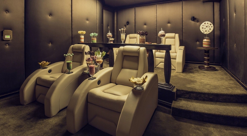 The-Abu-Dhabi-Suites-private-cinema-is-transformed-into-a-candy-wonderland