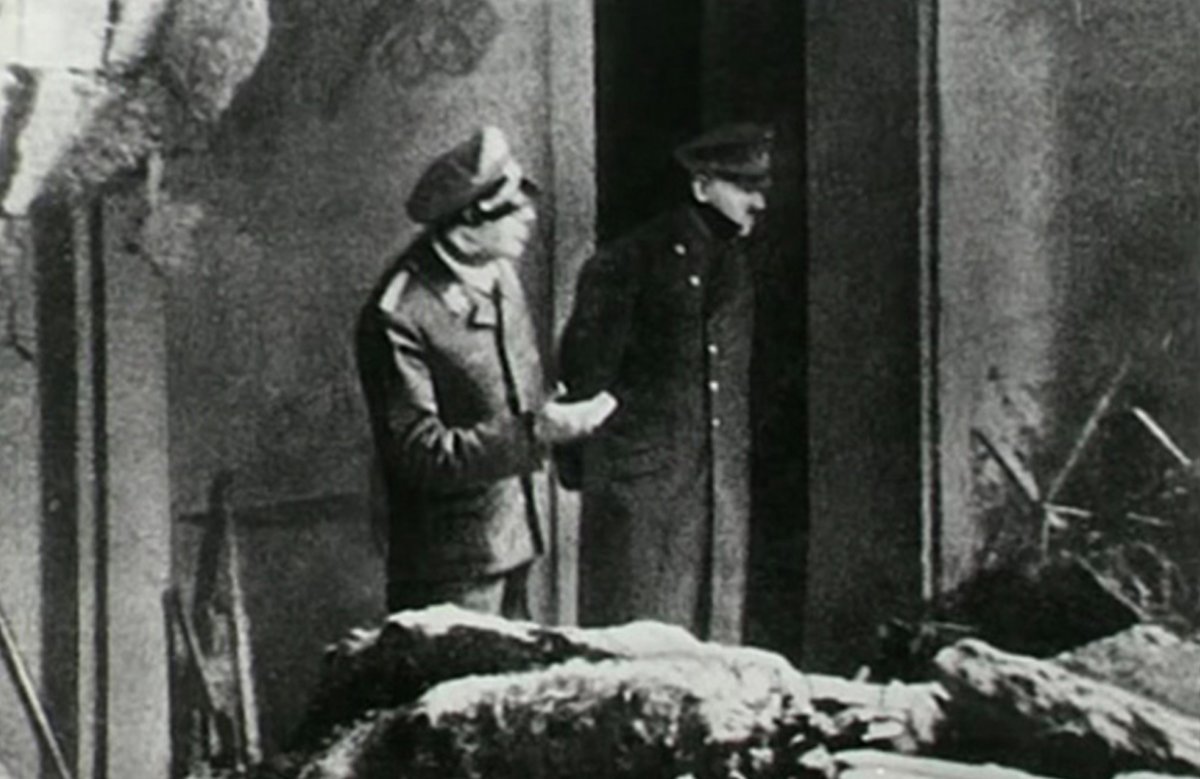 hitler last photo
