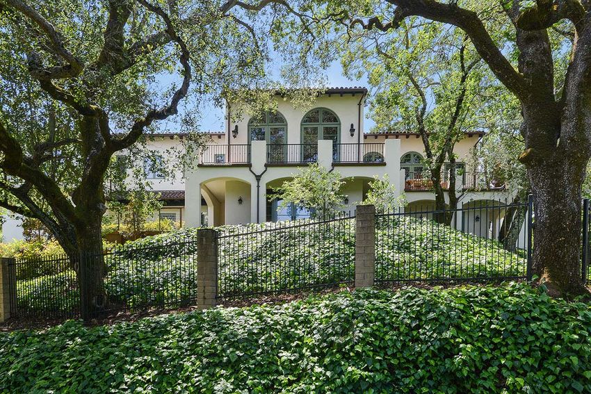 http mashable.com wp-content gallery steph-currys-house-for-sale 003