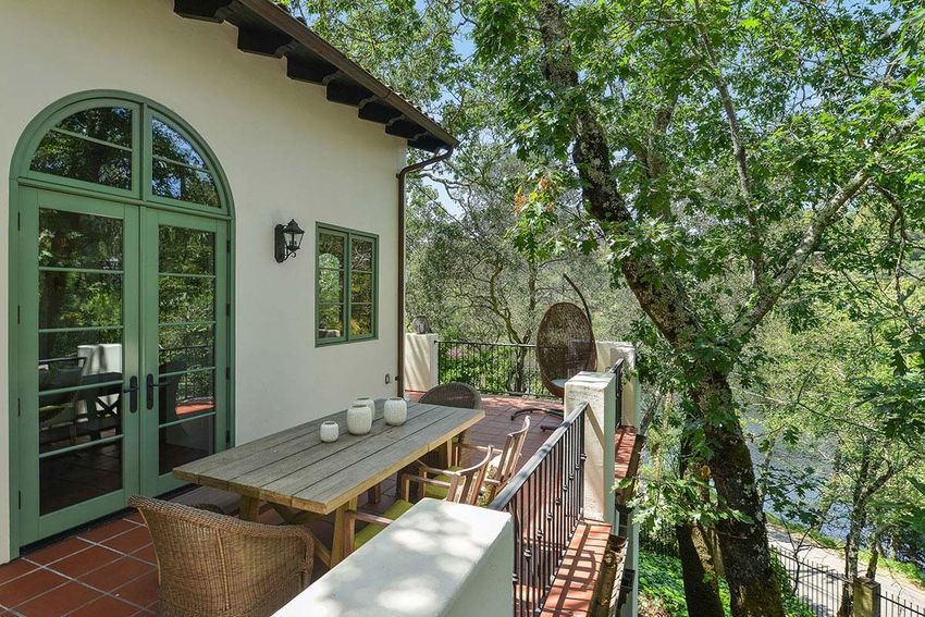 http mashable.com wp-content gallery steph-currys-house-for-sale 055