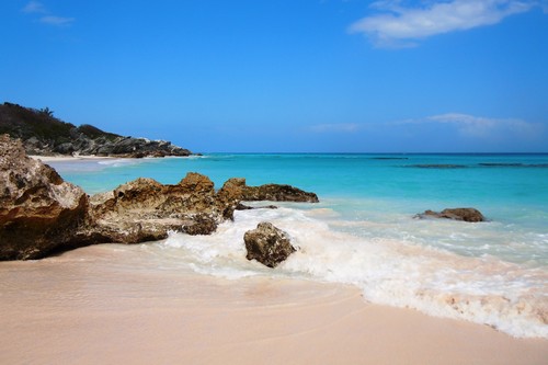 Horseshoe-Bay-Beach--Bermuda