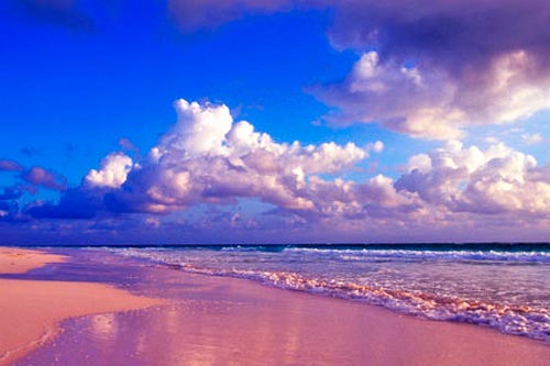 Pink-Beach-of-Great-Santa-Cruz-Island--Philippines