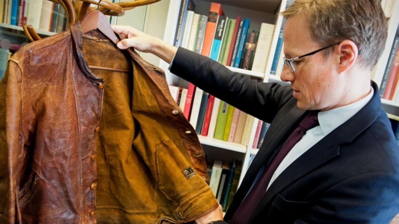 jacket_2.jpg