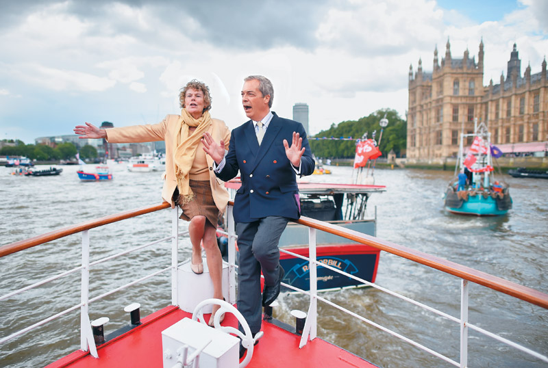 nigel_in_thames.jpg