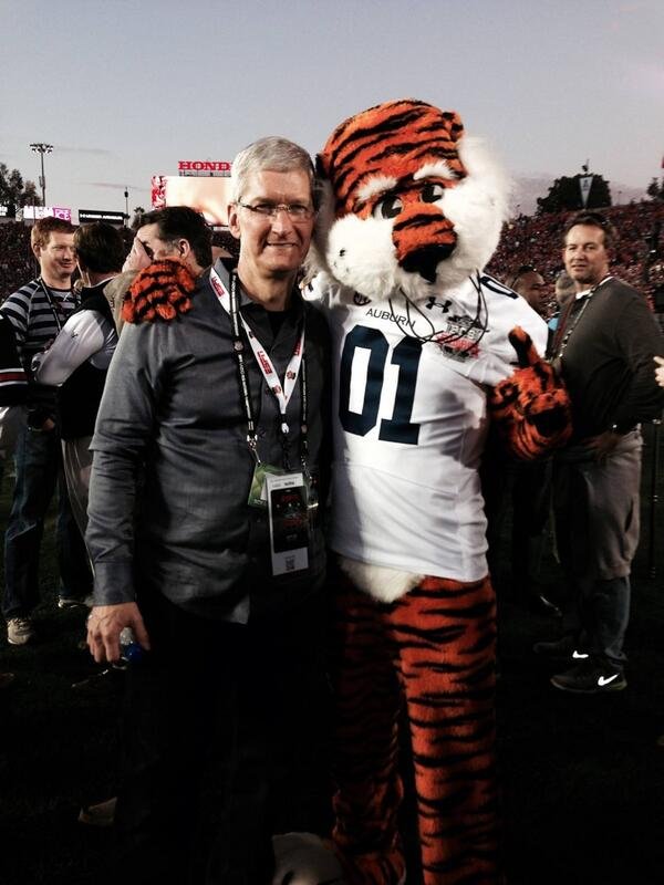 in-1982-cook-graduated-from-alabamas-auburn-university-with-a-degree-in-industrial-engineering