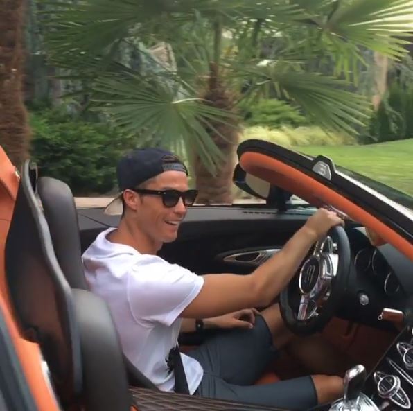 ronaldo-bugatti-4