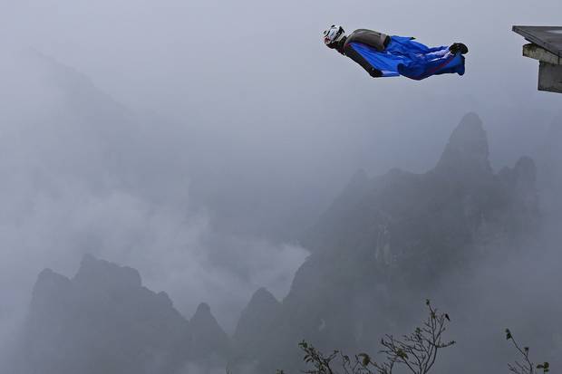 wingsuit.03
