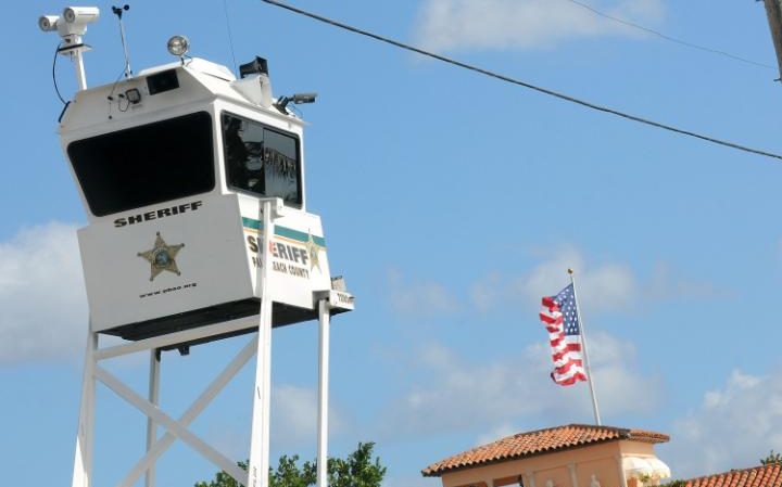 JS114460087 palm-beach-sheriffs-tower-large transxTgV-VEbjByvRp9E0Pb-y4MR9wJcghhjVSovD-3Zzjc