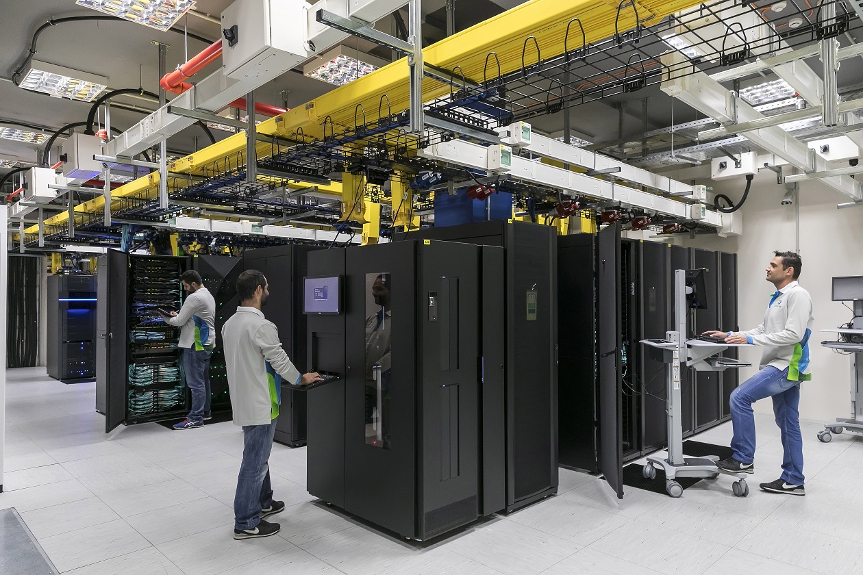 Omilos-OTE-Coca-ColaHBC-Data-Center-2016-1.jpg