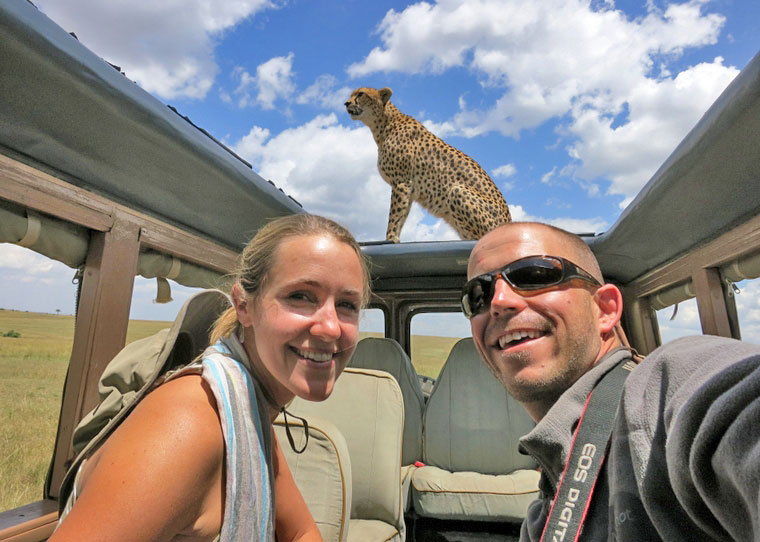 maasai-mara-honeytrek.com