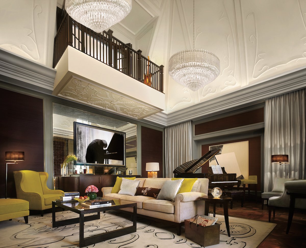 for-those-who-need-even-more-space-penthouses-are-also-an-option-such-as-the-musicians-penthouse-at-the-corinthian