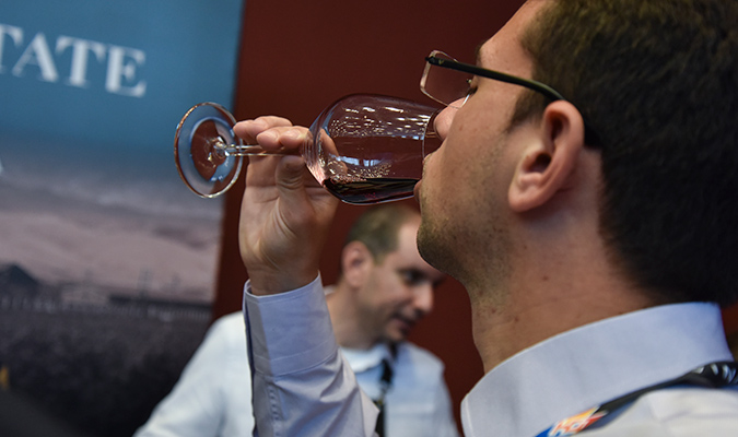 greekwine2.jpg