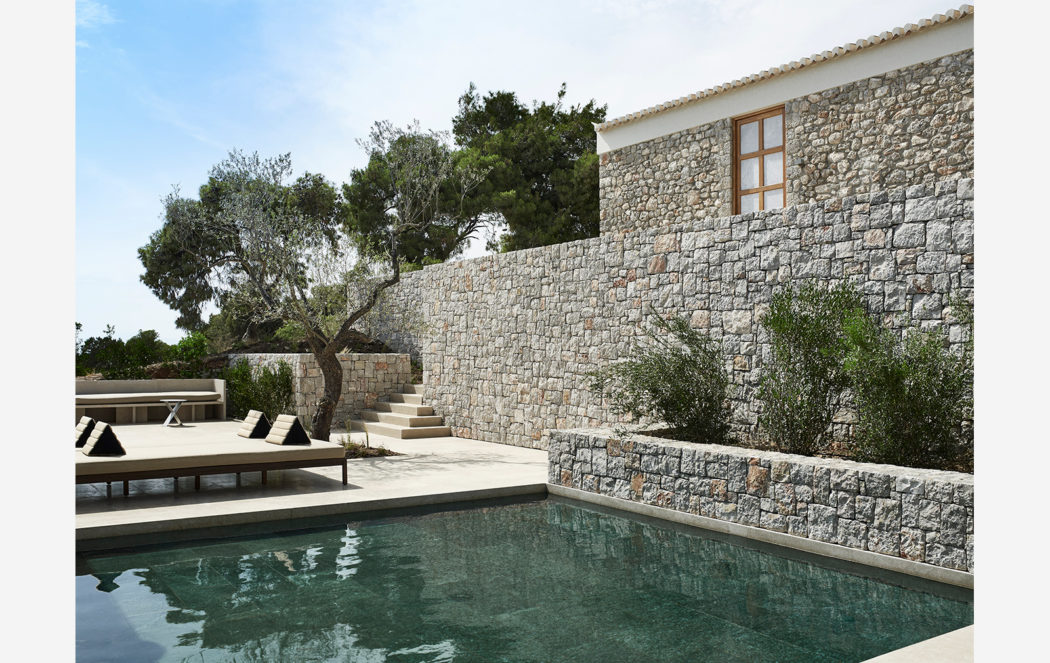 Sky-Plain-by-James-Turrell-at-Amanzoe-Villa-31 Original 14488-1050x663