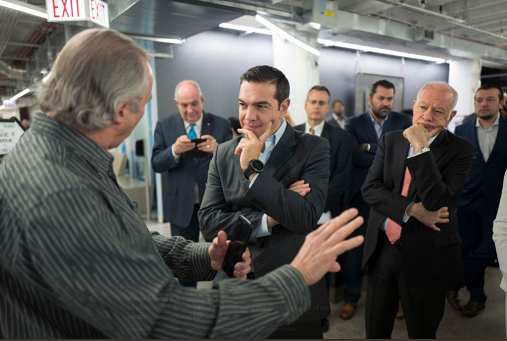 foto_tsipras_3.PNG