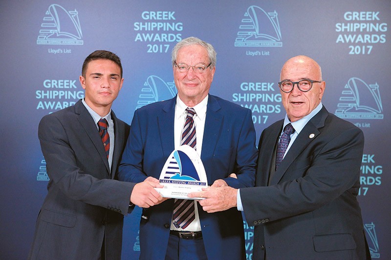 Lloyds-Βερναρδάκης-Τσάκος-Εγγονός-Shipbroker-DSC 12752