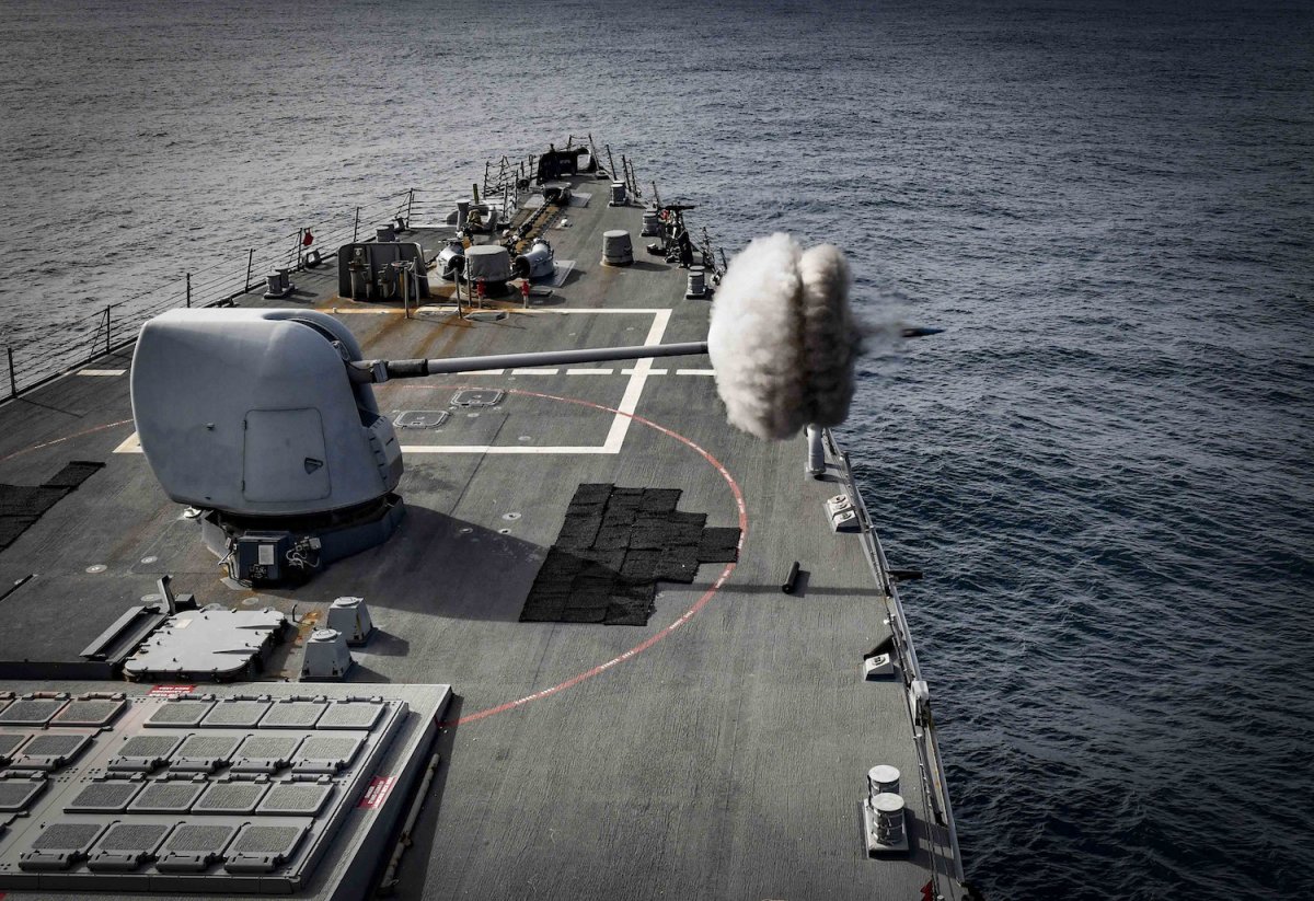 the-uss-oscar-austin-fires-its-mark-45-5-inch-gun-during-a-live-fire-exercise-in-the-arctic-circle-on-september-12.jpg