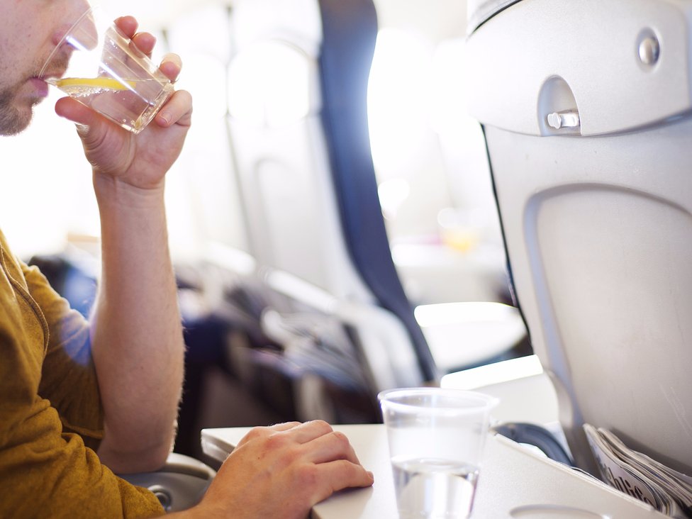 flying-can-make-you-terribly-dehydrated.jpg