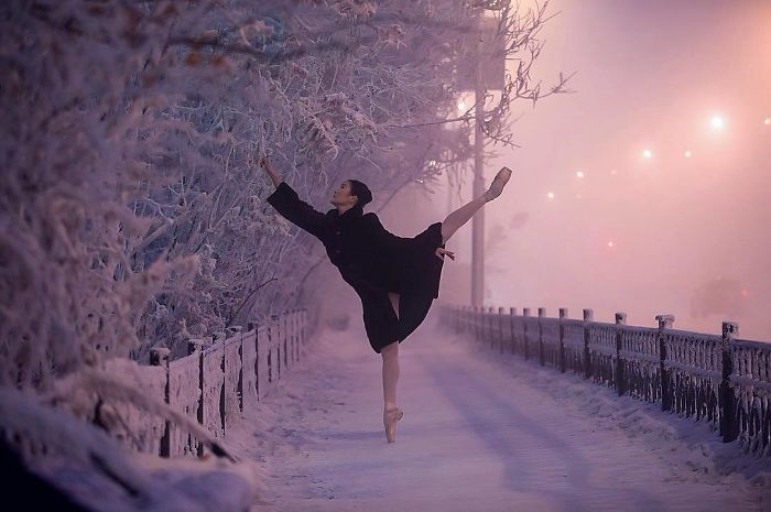 frozen_ballarina.jpg