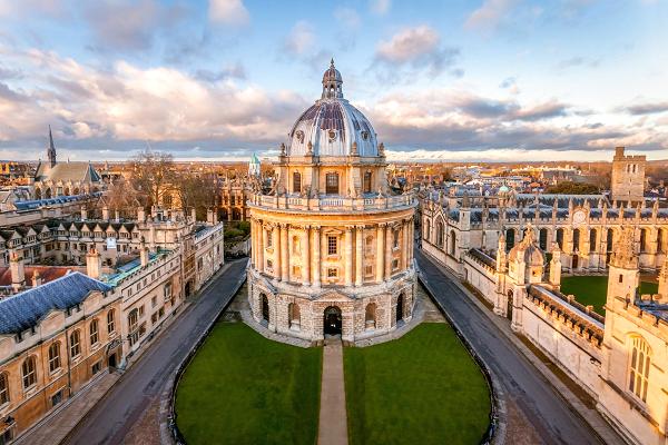 104790550-Radcliffe Camera.600x400