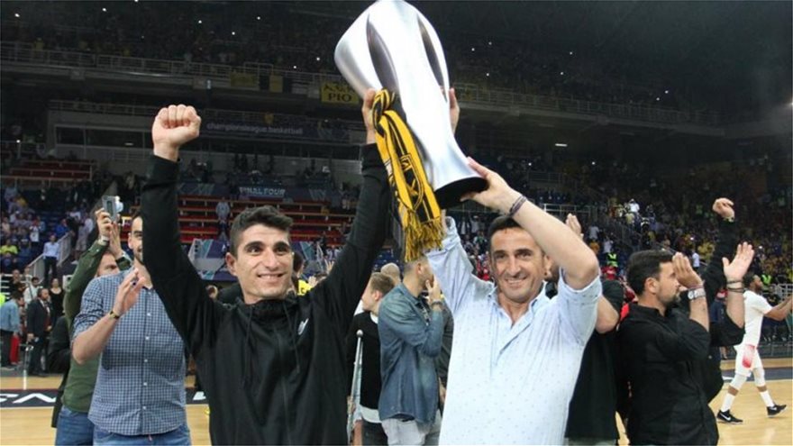 aek4