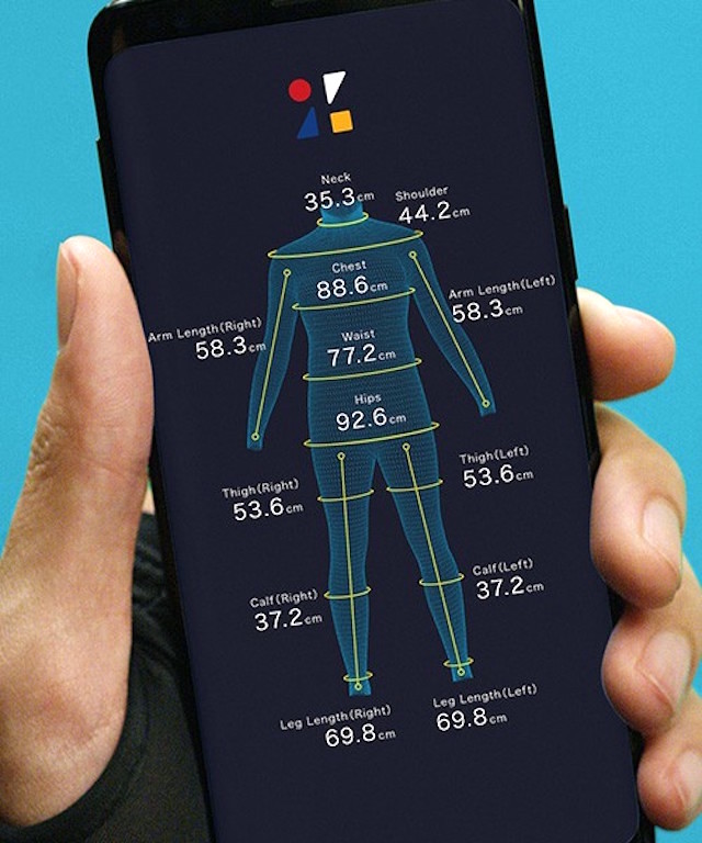 Zozo-fashion-suit-phone.jpg