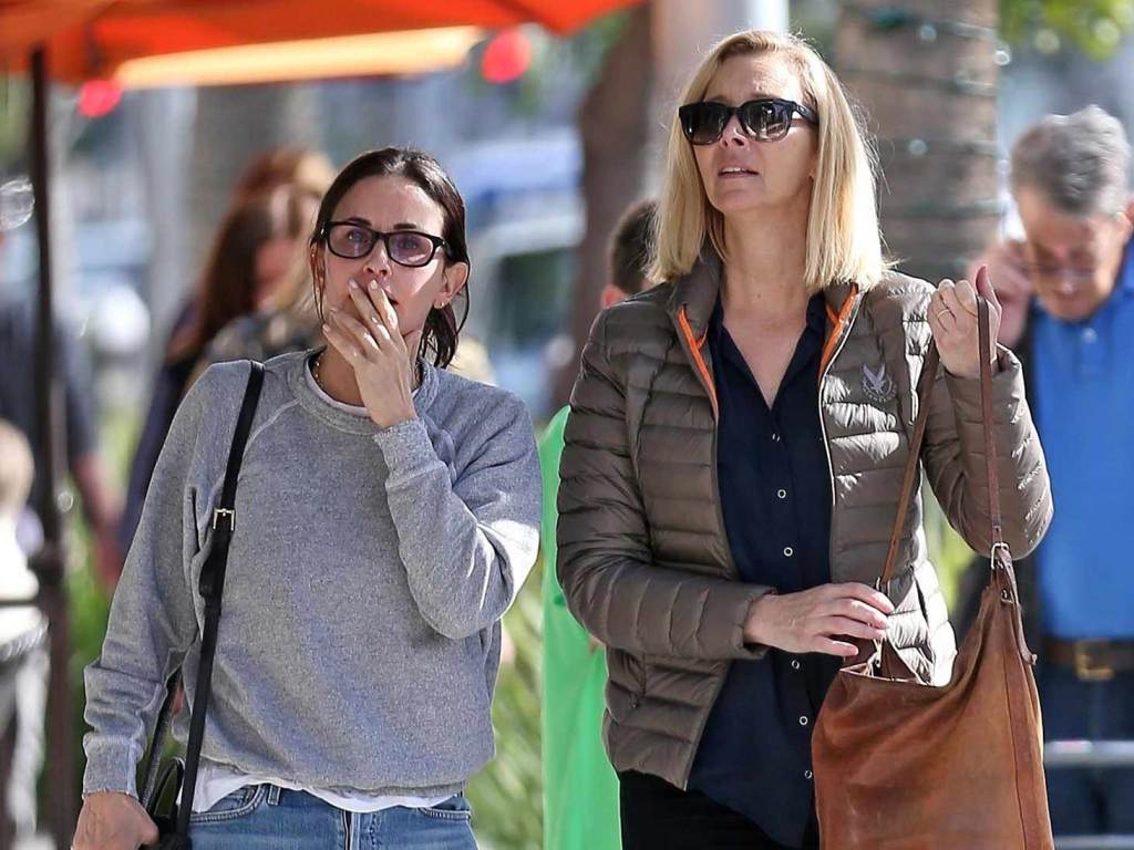 0123_CourteneyCox_LisaKudrow.jpg