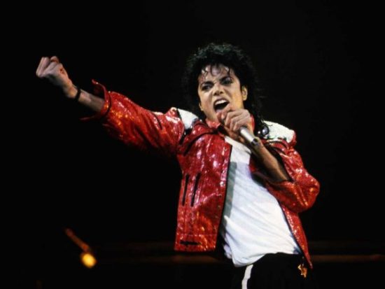 Μάικλ Τζάκσον: Ετοιμάζεται «χρυσή» συμφωνία για την πώληση του 50% των δικαιωμάτων της μουσικής του