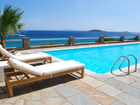 DQS: Ποια είναι η εταιρεία που πιστοποιεί  «αστέρια» στα ελληνικά ξενοδοχεία