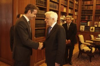 Μητσοτάκης προς Παυλόπουλο: «Η ΝΔ θα τηρήσει στο ακέραιο τον συνταγματικό της ρόλο»