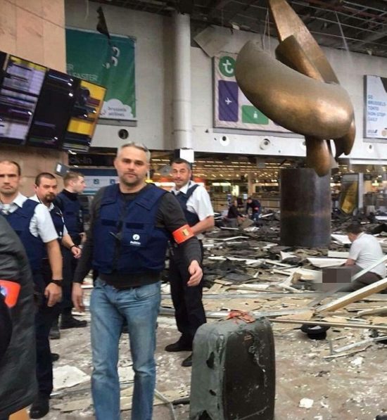 Γεμάτη καρφιά η βόμβα στο αεροδρόμιο των Βρυξελλών