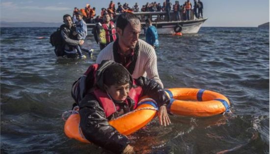 Σε μείωση των προσφυγικών ροών από την Τουρκία ελπίζει η κυβέρνηση