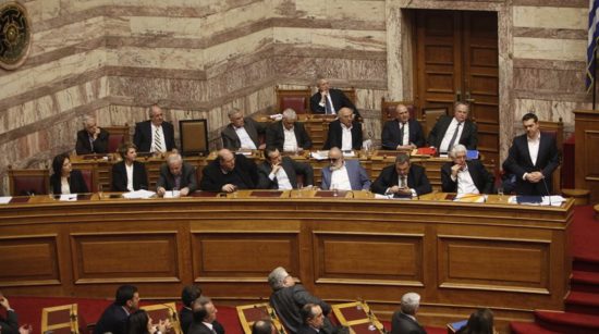 «Πάρτι» στα social media με Τσίπρα, Καμμένο και Ζωή από τη χθεσινή συζήτηση στη Βουλή