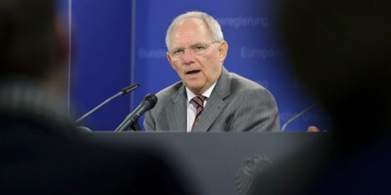 Γερμανικός Τύπος: Νίκη Σόιμπλε η χθεσινή απόφαση του Eurogroup