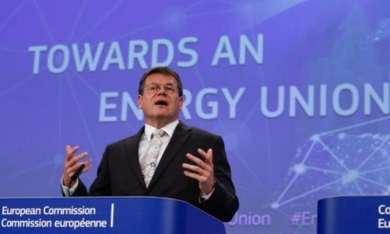 Στη Θεσσαλονίκη ο Επίτροπος Σέφτσοβιτς για τον ΤΑΡ