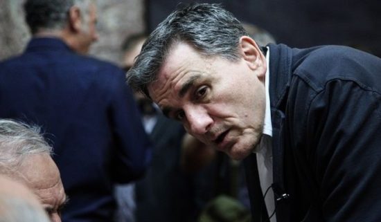 Ενα πολυνομοσχέδιο γεμάτο φόρους και περικοπές εν αναμονή 3,5 δισ.