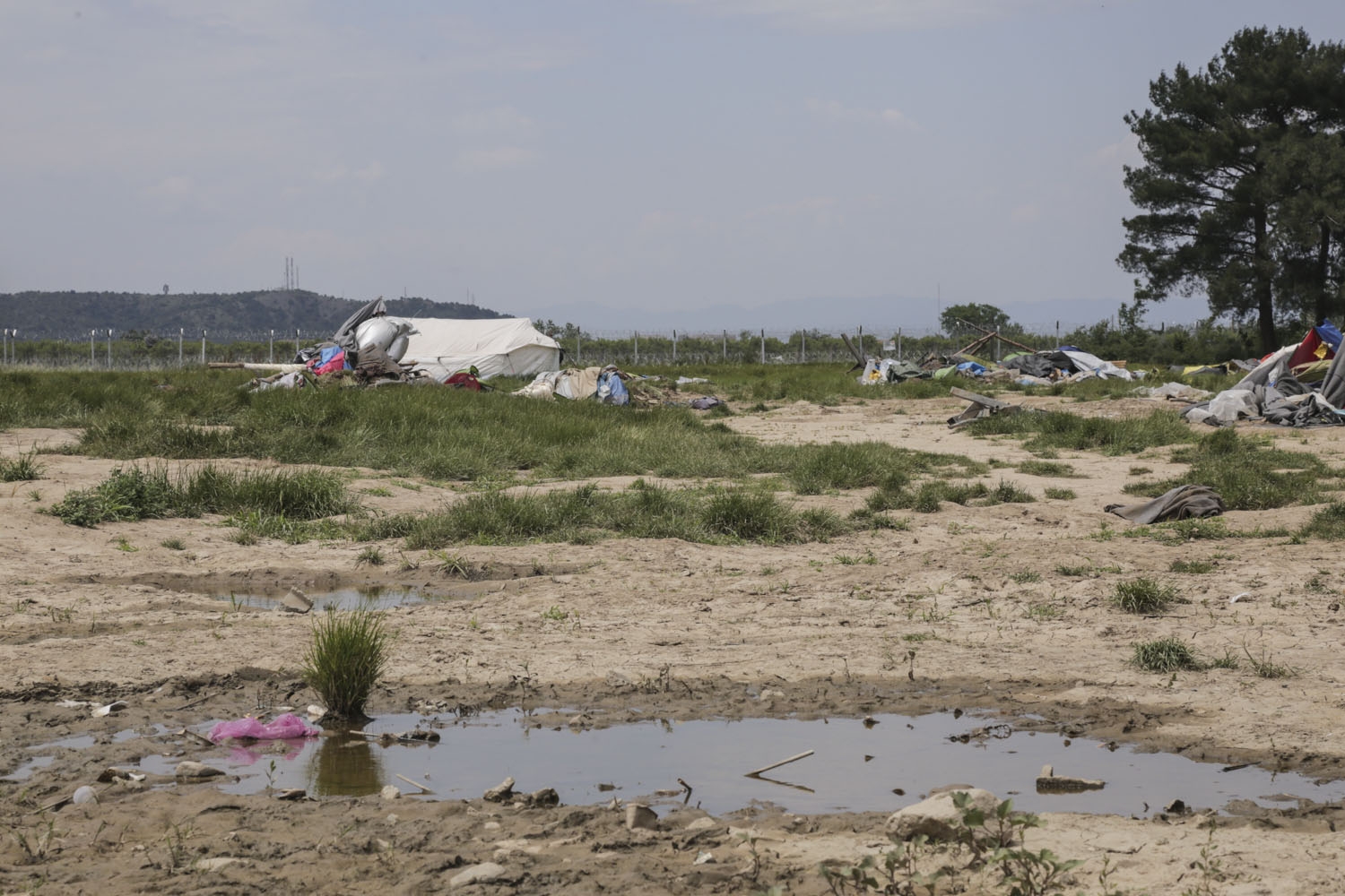 Άδειασε η Ειδομένη – Δείτε φωτογραφίες από τον έρημο καταυλισμό