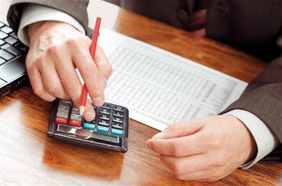 Καλοκαιρινή φορο-καταιγίδα: Έως 50 λεπτά ακριβότερα τα τσιγάρα, «φωτιά» στα καύσιμα