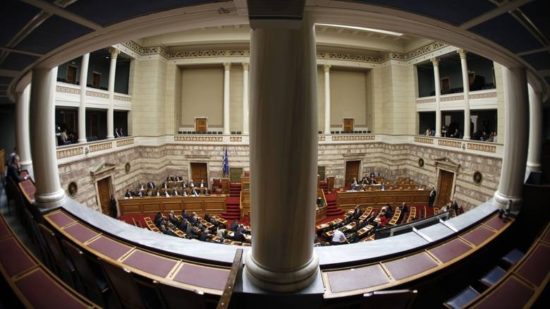 Ψηφίστηκε το πολυνομοσχέδιο στις Επιτροπές