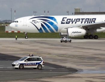 EgyptAir: Το Airbus εξέπεμψε συναγερμό για καπνό λένε και οι Γάλλοι